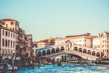 costo weekend in Italia